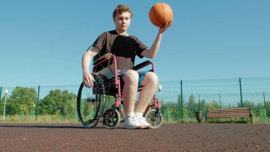 九游app：北京市召开全国第十二届残运会暨第九届特奥会出征动员大会 348 名运动员征战粤港澳大湾区(图1)