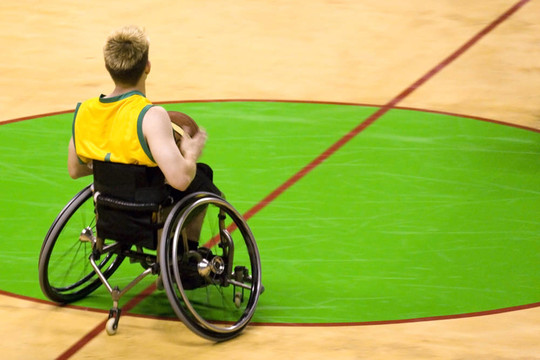 轮椅篮球：科技赋能残疾人体育的新时代(图1)