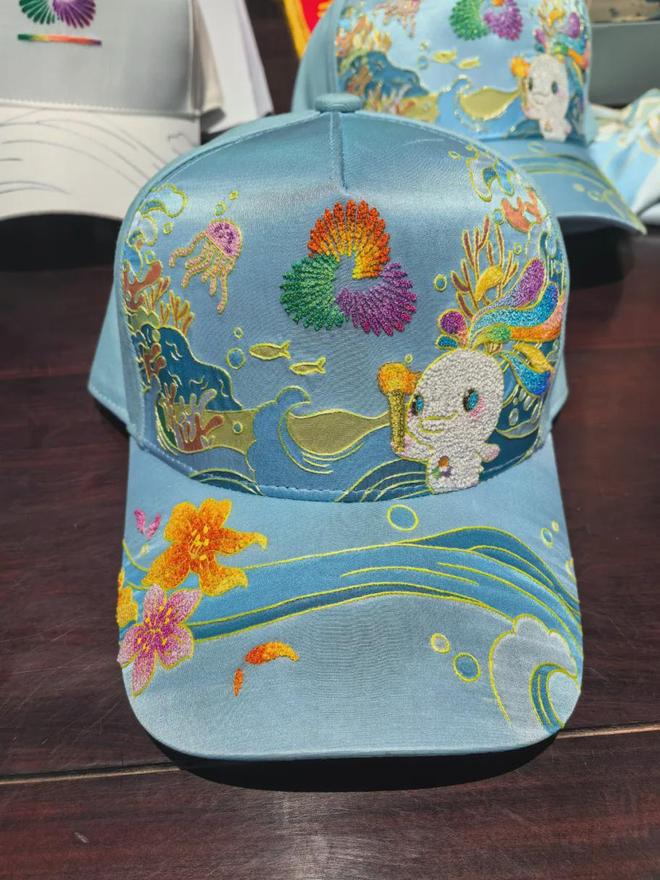 筑梦新时代·巾帼奋进时 从赛场到绣架潘燕飞的双面人生(图5)