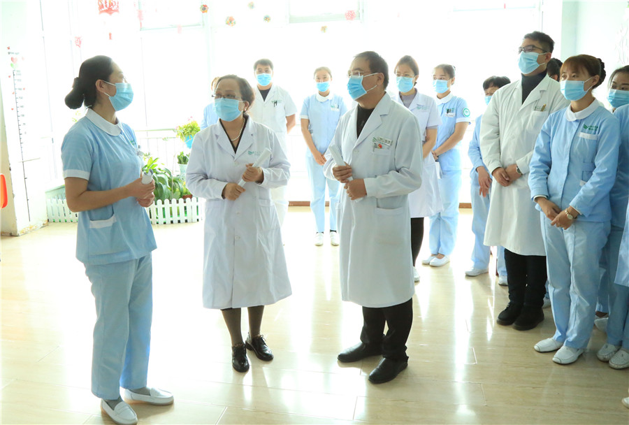 九游官网入口：滦平镇法庭开展防诈普法宣传(图1)