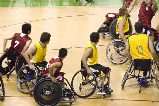 九游体育：炎夏我省冰雪热无“季”限(图1)