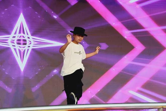 “花开新时代童心向未来” 潢川县实验中学2025年庆“六 · 一”文艺汇演(图31)